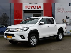 Toyota HiLux - 2.4 D-4D-F Double Cab Professional Automaat 150pk | Cruise Control | Navigatie | Airco | T