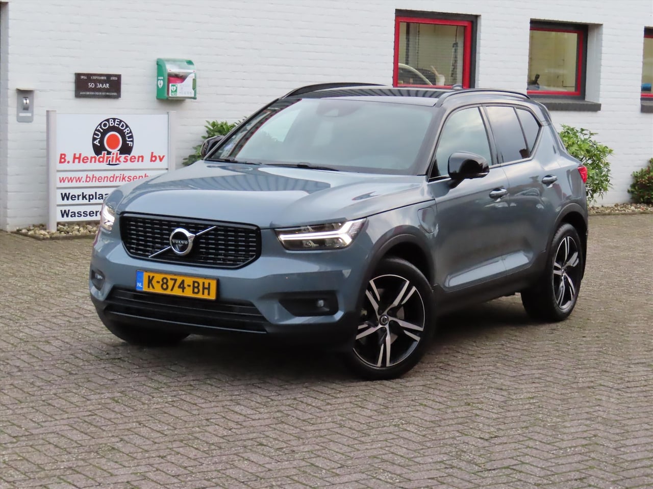 Volvo XC40 - T5 Twin Engine 262pk Geartronic R-Design/ Harman & Kardon sound/ DAB/ Apple Carplay/ 1 Eig - AutoWereld.nl