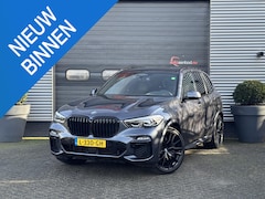 BMW X5 - xDrive30d High Executive 7p. | M-Sport | Luchtvering | 22 Inch Lichtmetalen Velgen | Stoel