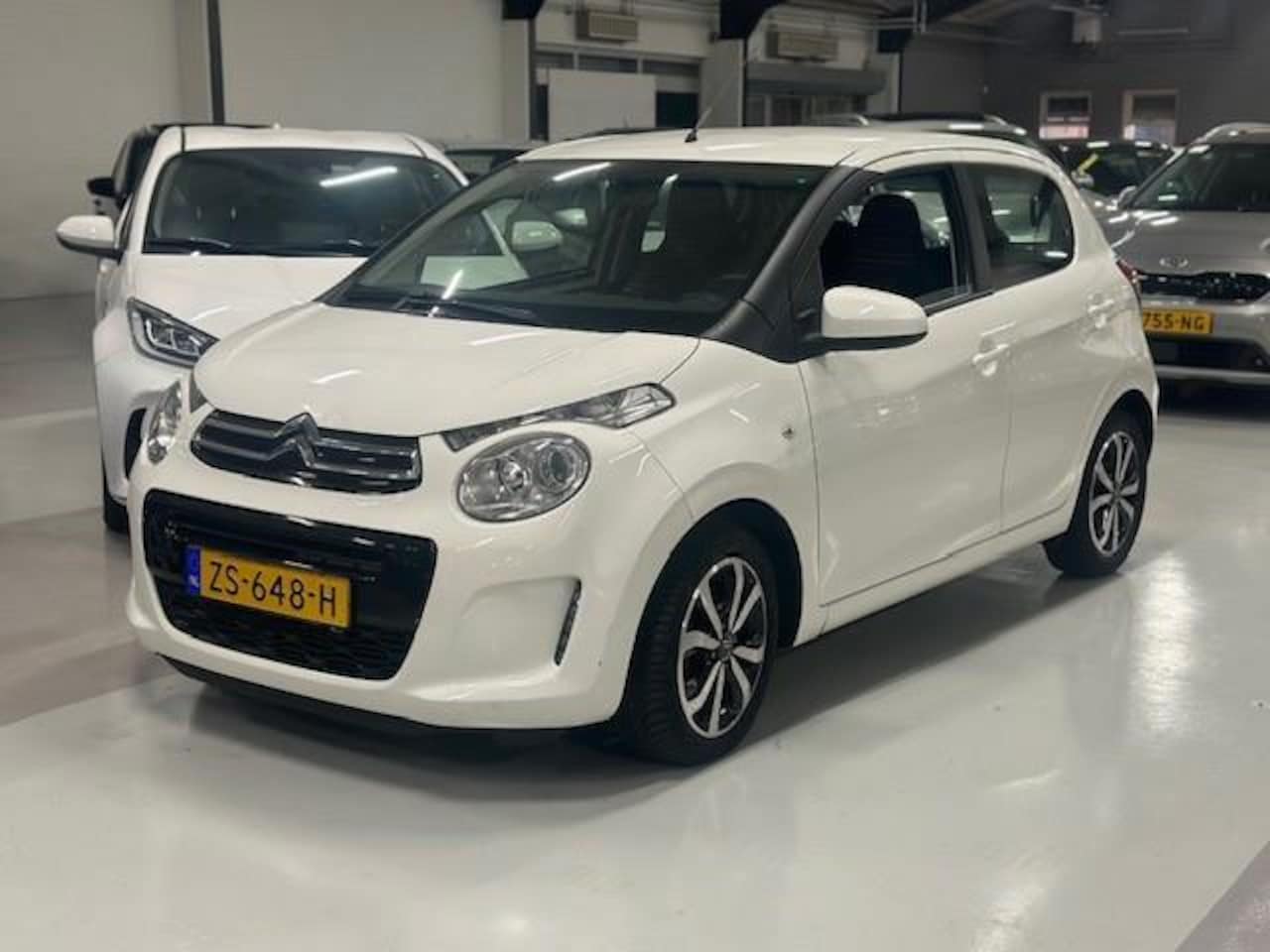 Citroën C1 - 1.0 VTi Shine achteruitrijcamera-nwe koppelingset - AutoWereld.nl