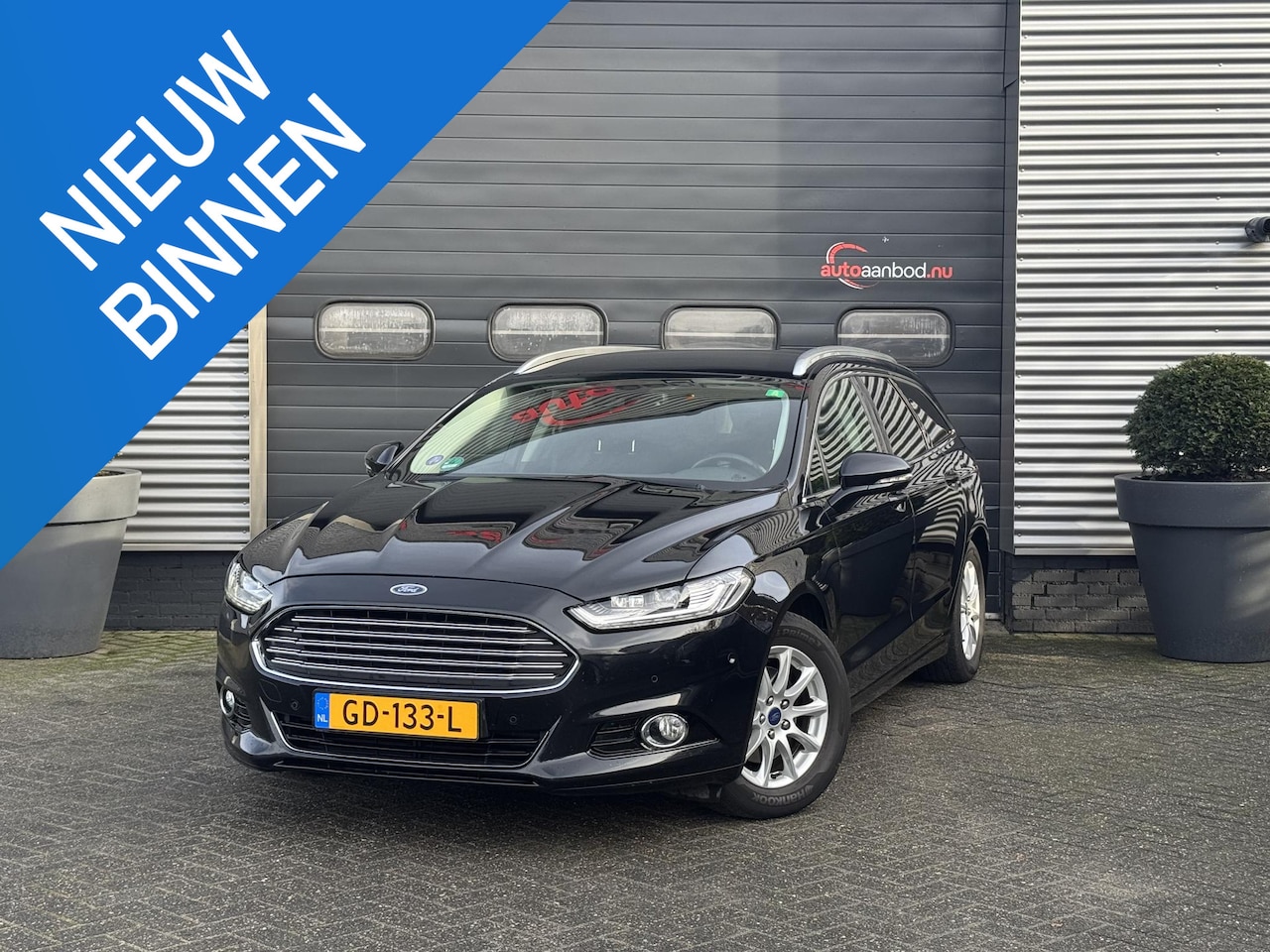 Ford Mondeo Wagon - 1.5 Titanium | Navigatie | Parkeersensoren | Trekhaak | Elektrische Achterklep | - AutoWereld.nl