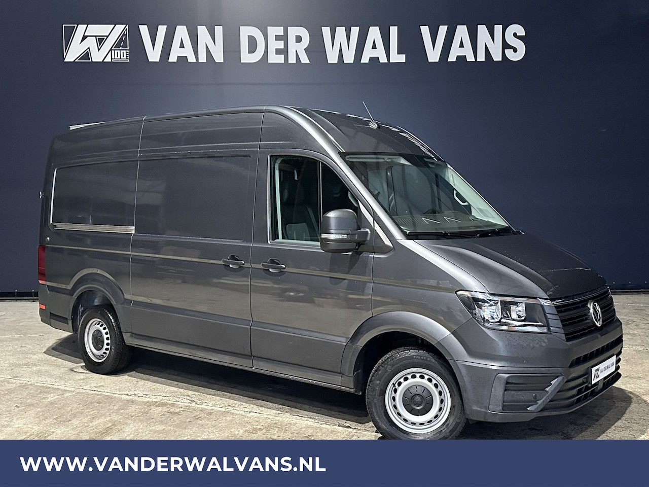 Volkswagen Crafter - 2.0 TDI L3H3 L2H2 Euro6 Airco | Trekhaak | Parkeersensoren Bijrijdersbank - AutoWereld.nl