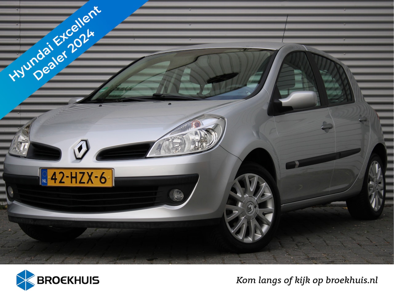 Renault Clio - 1.2 TCE 100pk Collection | 100% Dealer Onderhouden! | Cruise Control | Airco | All-Seasons - AutoWereld.nl