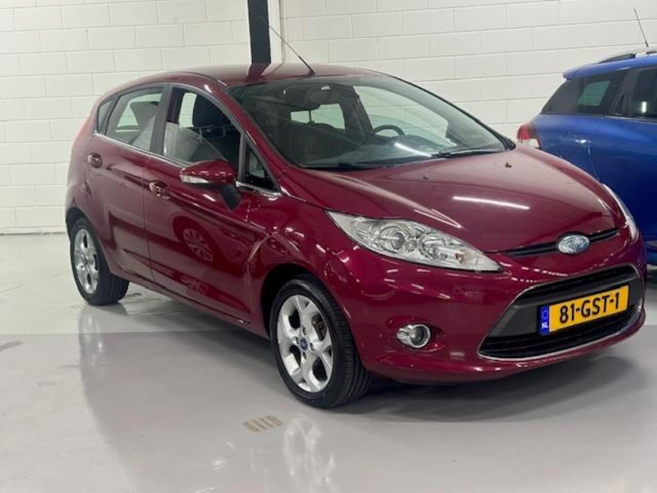 Ford Fiesta - 1.25 Titanium nwe banden-remschijven/blokken - AutoWereld.nl