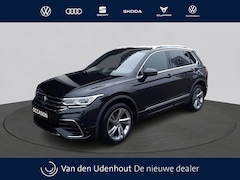 Volkswagen Tiguan - 1.4 TSI eHybrid 245pk PHEV R-Line Business+ Trekhaak / Panoramadak / Demonstratieauto