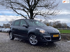 Renault Scénic - 1.4 TCE Celsium | Cruise + Clima + Navi nu € 4.975,