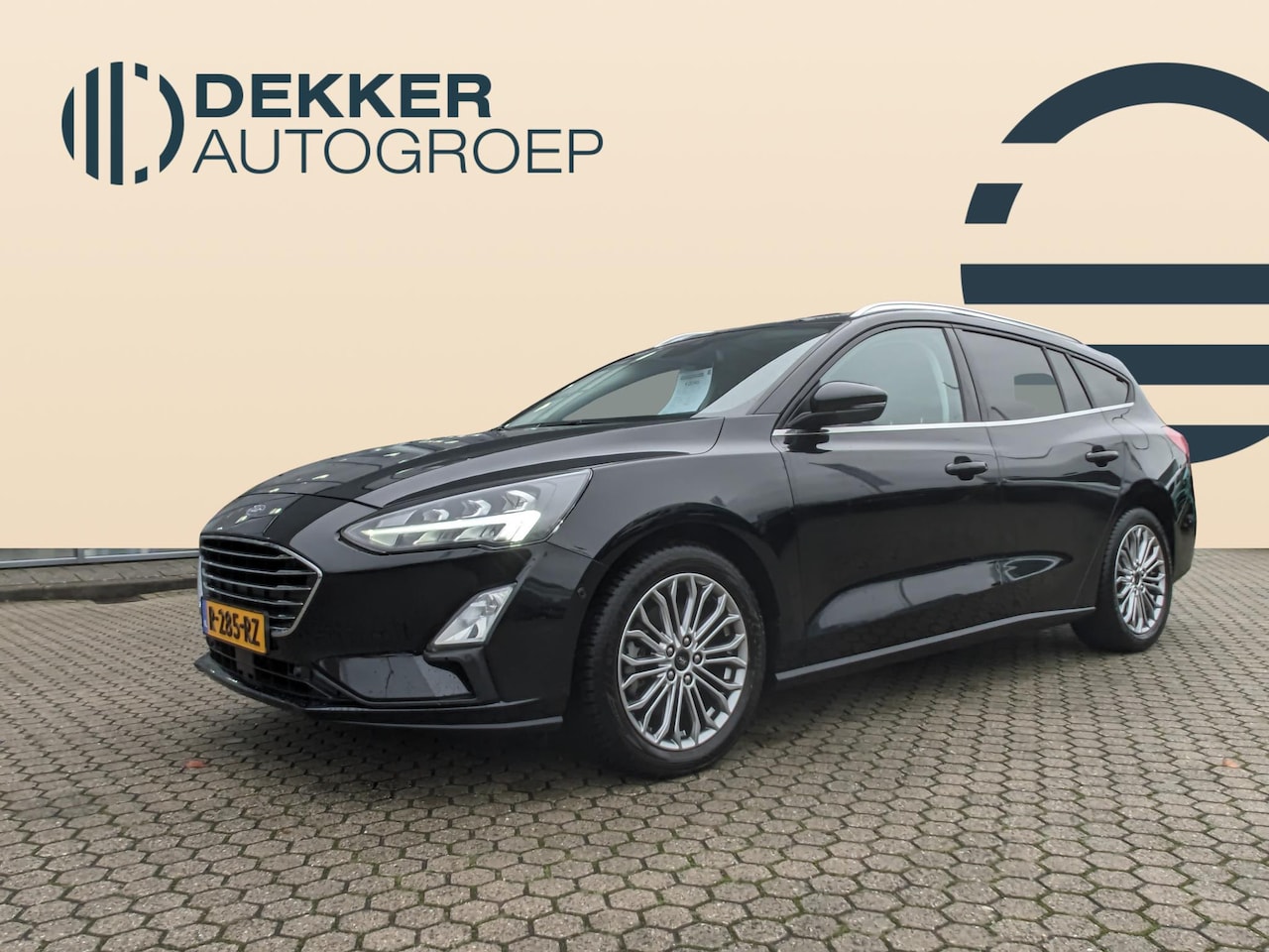 Ford Focus Wagon - 1.0 125PK TITANIUM Winter Pack - Parking Pack - Adaptive Cruise - LED lampen - AutoWereld.nl