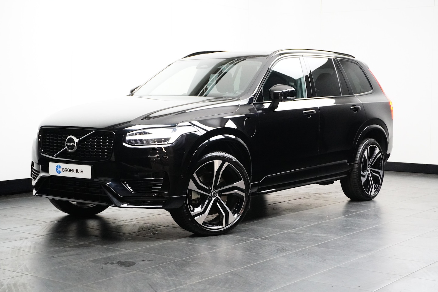 Volvo XC90 - T8 Recharge AWD Ultimate Dark | Luchtvering | Massage | Geventileerde Stoelen | 360 Camera - AutoWereld.nl