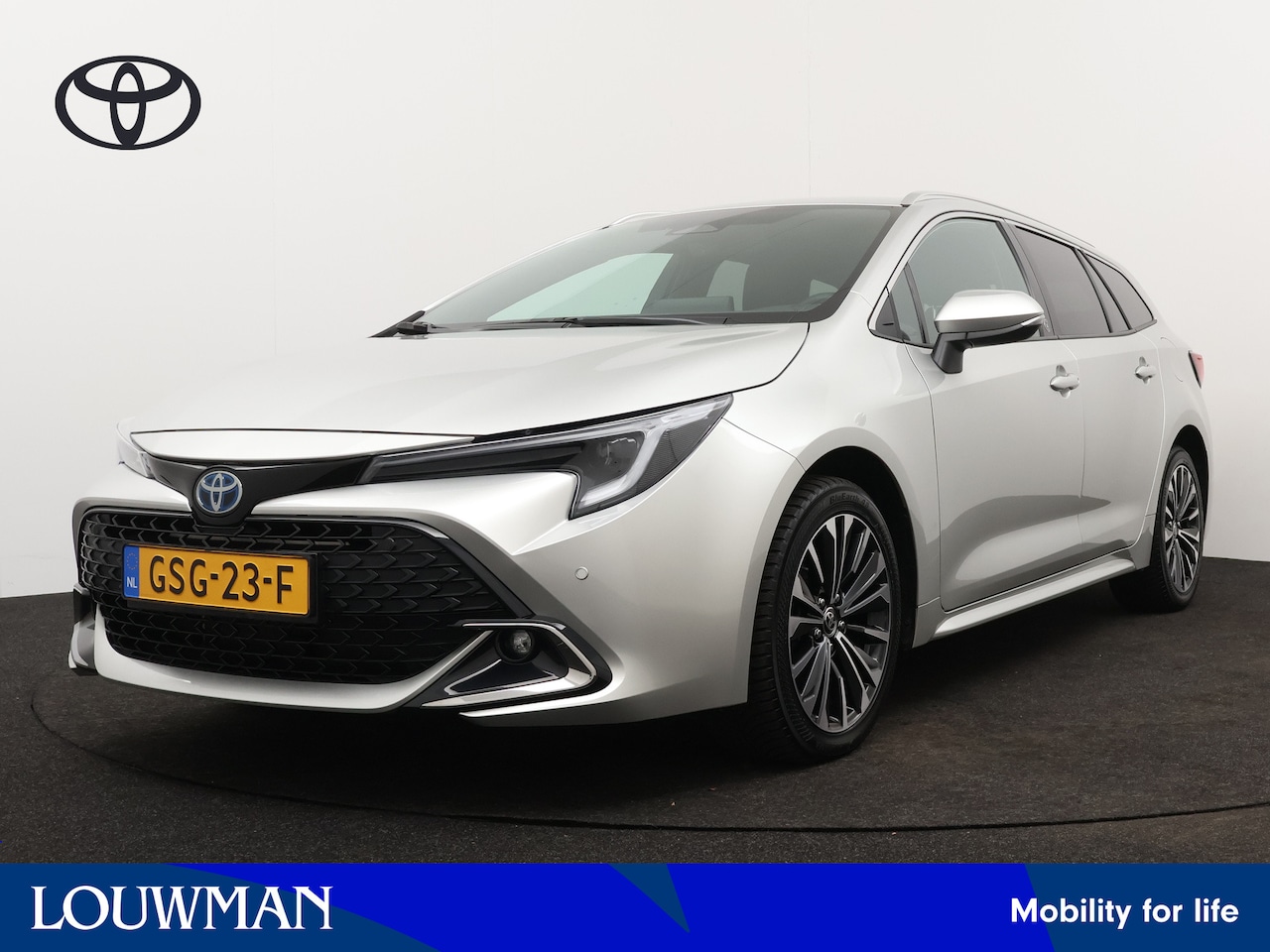 Toyota Corolla Touring Sports - Hybrid 140 Business Plus Limited - AutoWereld.nl