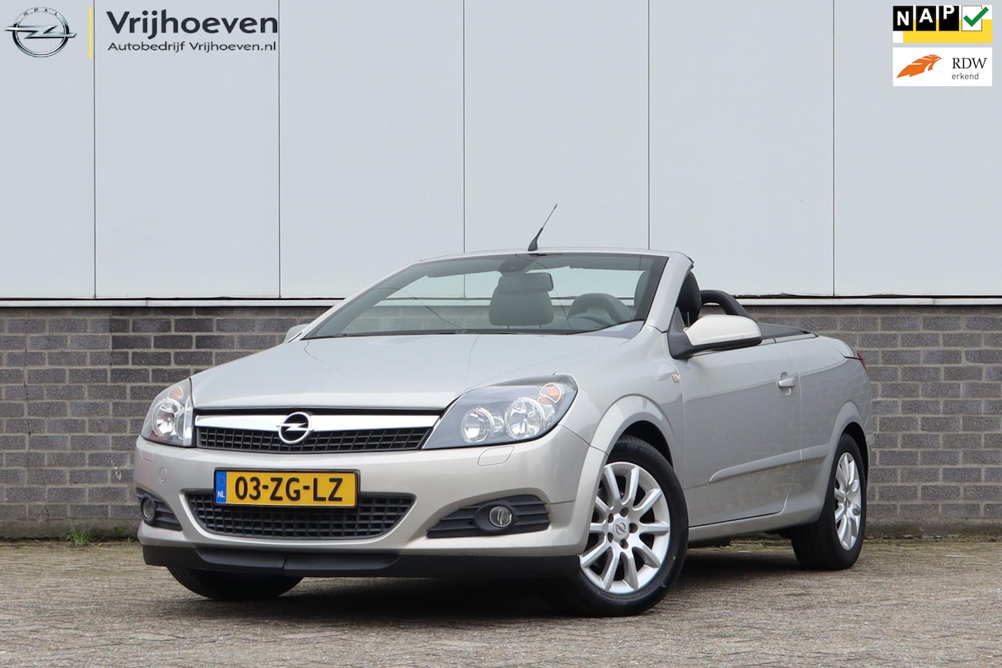 Opel Astra TwinTop - 1.8 Temptation 1.8 Temptation - AutoWereld.nl