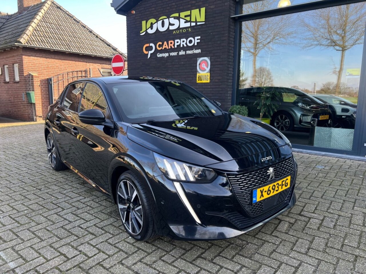 Peugeot 208 - 1.2 PureTech GT Pack 1.2 PURETECH GT PACK - AutoWereld.nl