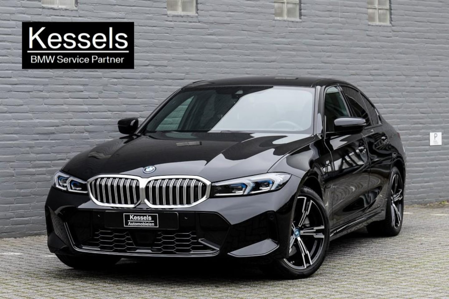 BMW 3-serie - 330e / M-Sport / Adapt. Cruise / Stuurwielverwarming / HiFi - AutoWereld.nl