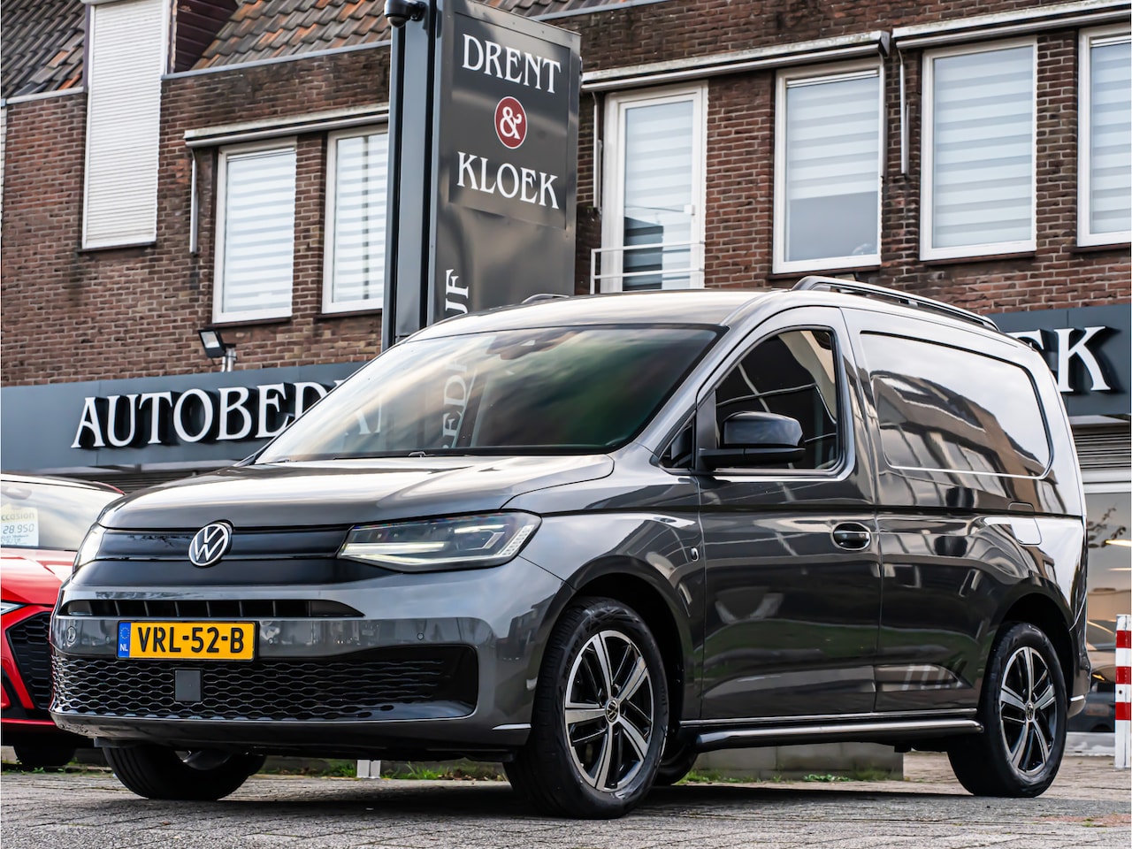 Volkswagen Caddy Cargo - 75 EDITION 2.0 TDI LEDER TREKHAAK CAMERA LED BLACK OPTIC 28000KM!! - AutoWereld.nl