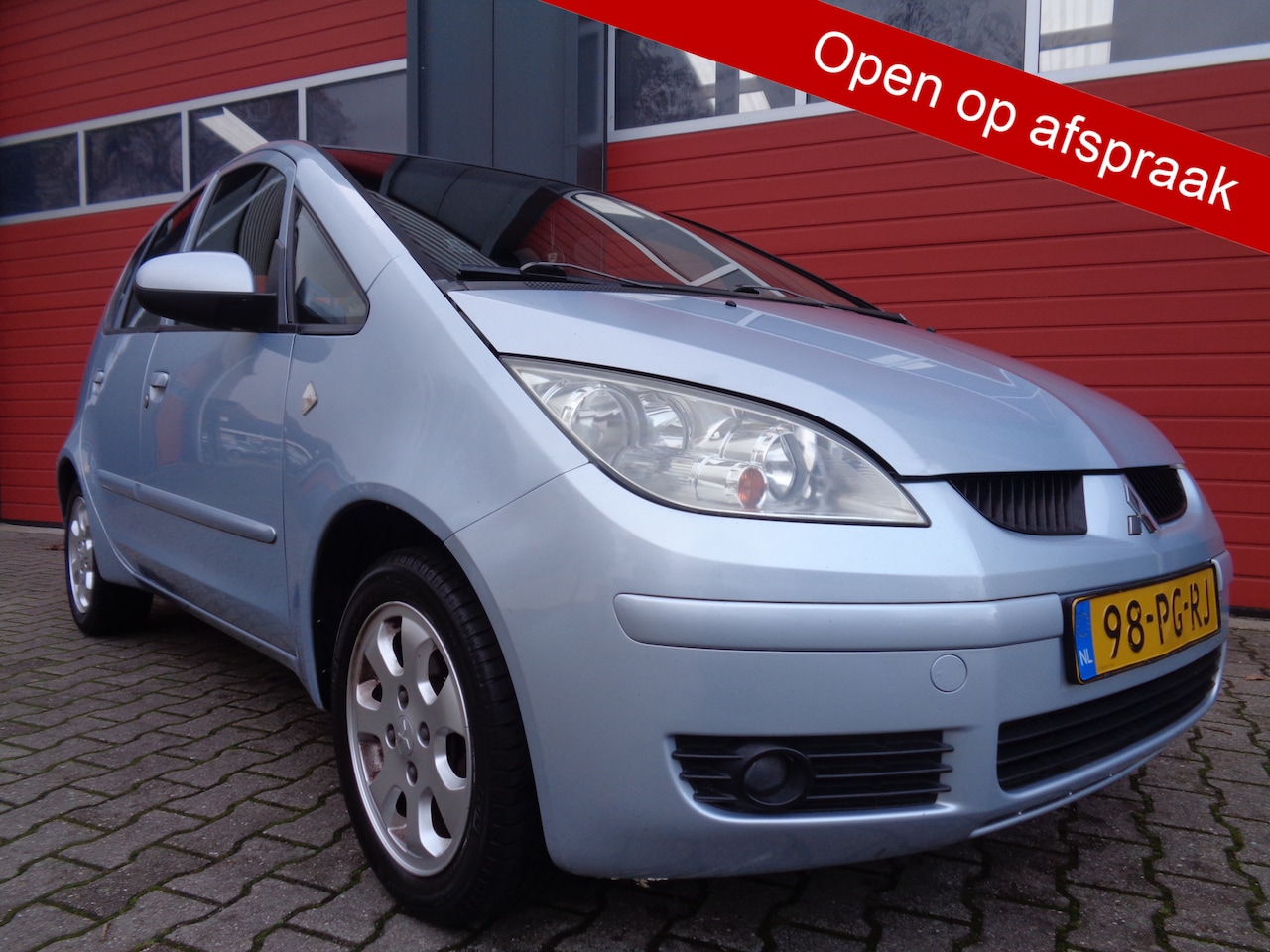 Mitsubishi Colt - 1.3 Inform Cool Pack Plus 96PK Automaat Airco 5DRS 144DKm NAP NL-Auto - AutoWereld.nl