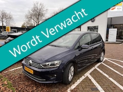 Volkswagen Golf Sportsvan - 1.2 TSI 110pk Automaat Clima Navi Trekhaak 1e eig