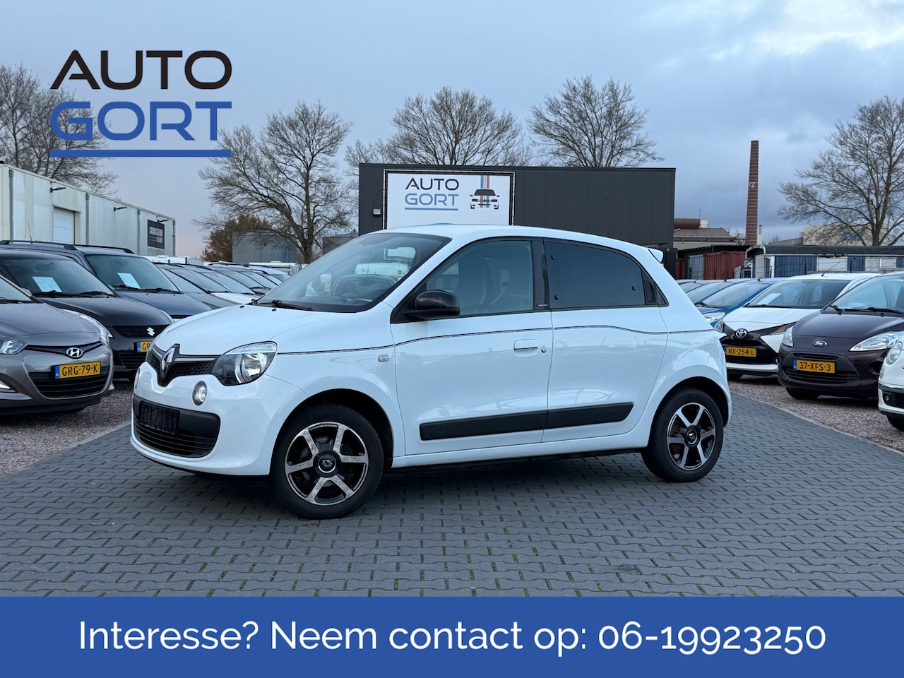 Renault Twingo - 1.0 SCe Limited | Airco | Cruise | Alu velgen | Parkeersensoren - AutoWereld.nl