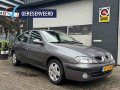 Renault Mégane - 1.8-16V Fairway