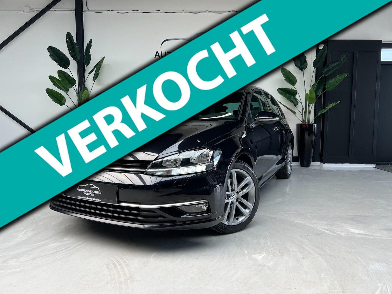 Volkswagen Golf - 1.5 TSI Highline 150PK DSG CAMERA | CARPLAY | 17''| - AutoWereld.nl