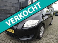 Toyota Auris - 1.6-16V Terra / AIRCO / NAV