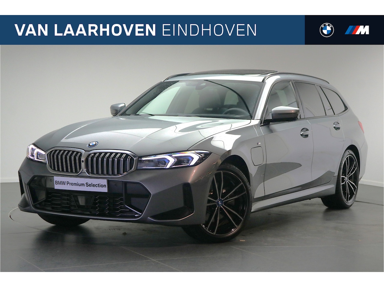 BMW 3-serie Touring - 330e High Executive M Sport Automaat / Panoramadak / Trekhaak / Sportstoelen / Adaptieve L - AutoWereld.nl