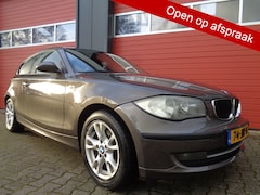 BMW 1-serie - 118i Business Line 143PK Clima Cruise LMV 6-BAK NL-Auto