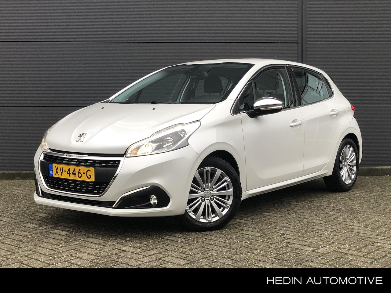 Peugeot 208 - 1.2 Blue Lease Allure | Navigatie | Climate control | Cruise control | Parkeersensoren | L - AutoWereld.nl