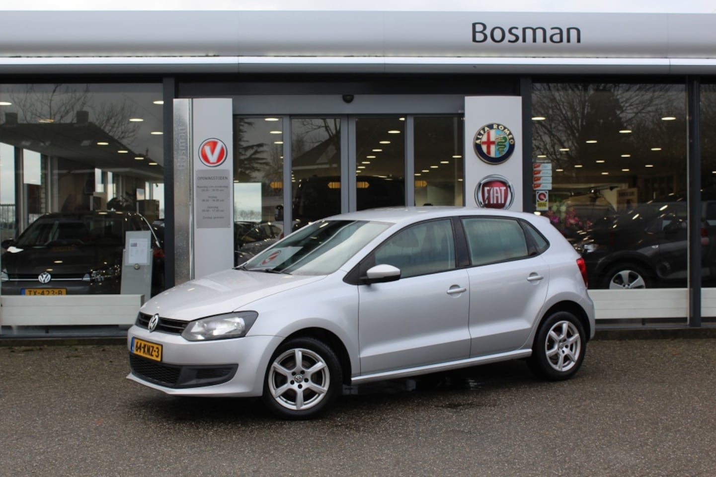 Volkswagen Polo - 1.4-16V Trendline/CAMERA/BLUETOOTH/AIRCO - AutoWereld.nl