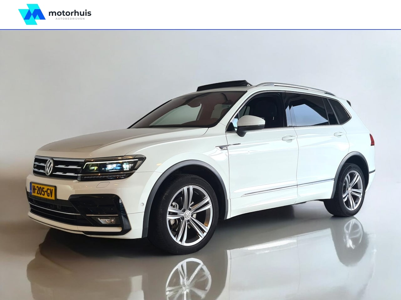 Volkswagen Tiguan Allspace - 1.5 TSI 150pk Comfortline Business VIRTUAL LED CAMERA STOELV PANO - AutoWereld.nl