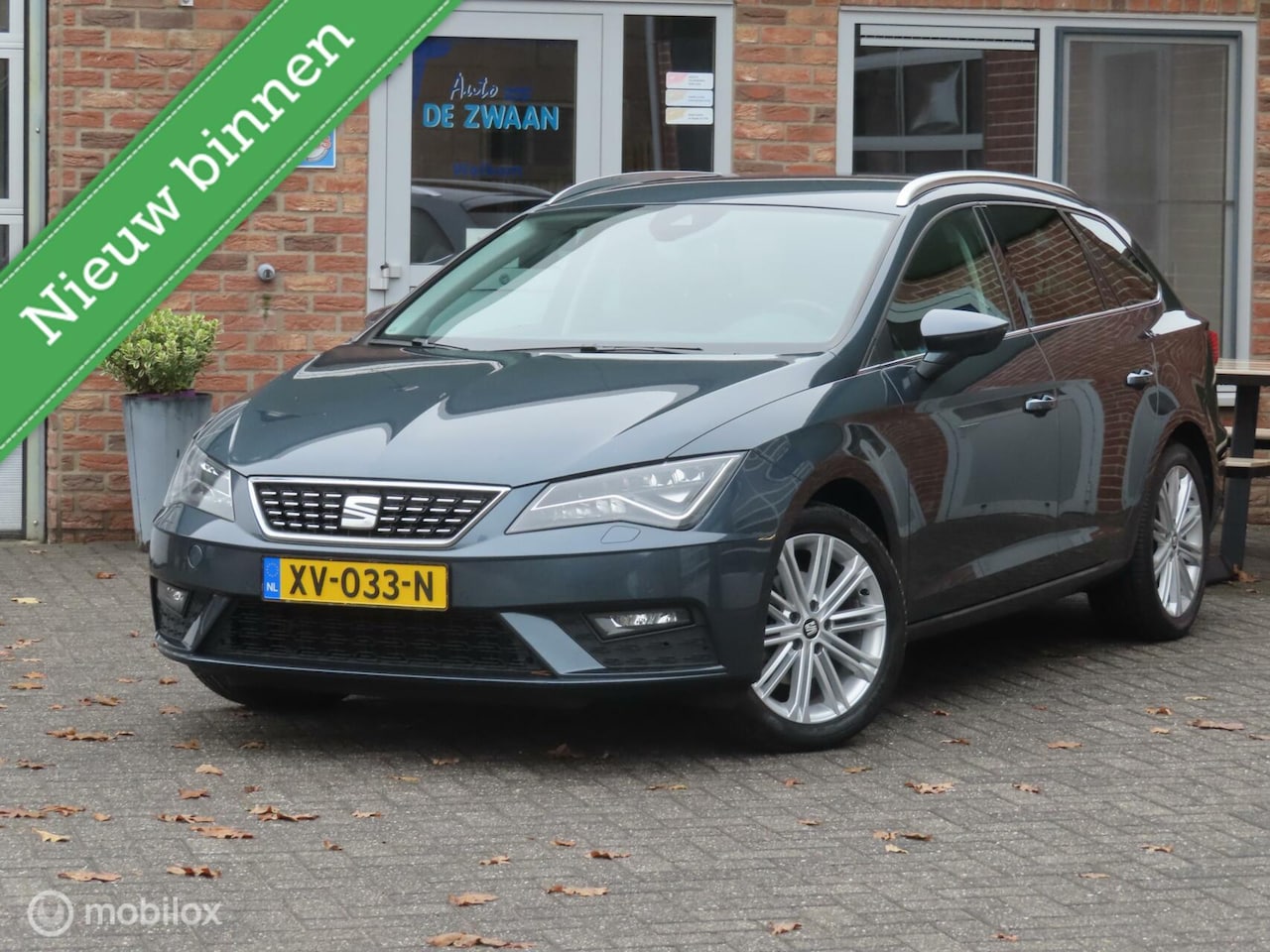 Seat Leon ST - 1.5 TSI D.S.G. Xcellence Business/Virtual Cockpit/ Camera/Trekhaak/Led/17 Inch - AutoWereld.nl