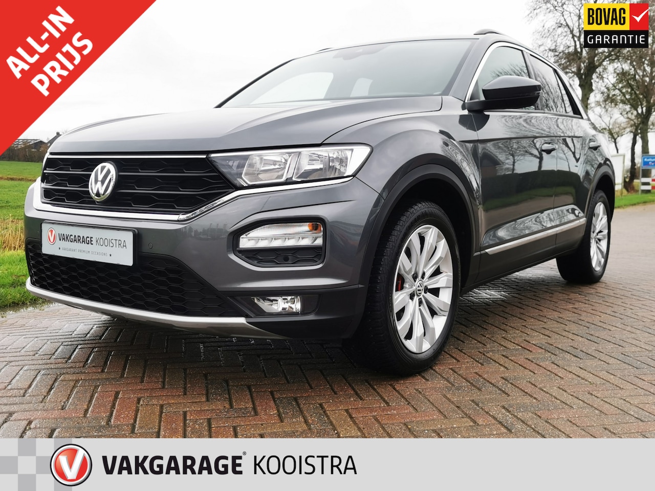 Volkswagen T-Roc - 1.5 TSI Sport ACC/CARPLAY - AutoWereld.nl