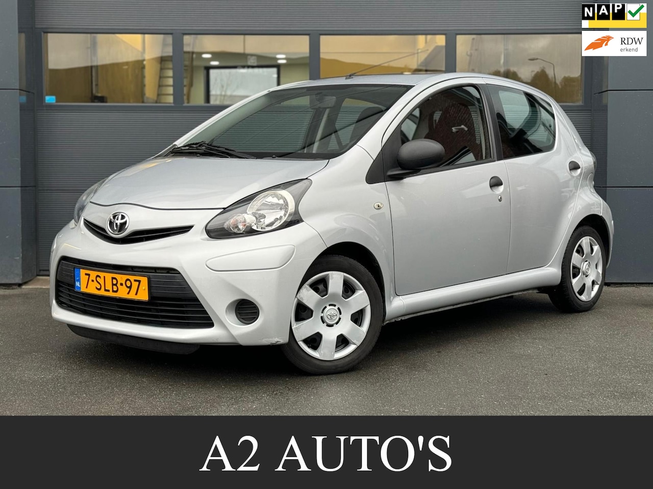 Toyota Aygo - 1.0 VVT-i Now Airco|Nap - AutoWereld.nl