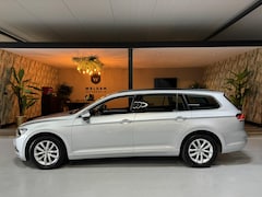 Volkswagen Passat Variant - 1.8 TSI Highline Garantie ACC Clima Massage Navi Carplay PDC Rijklaar