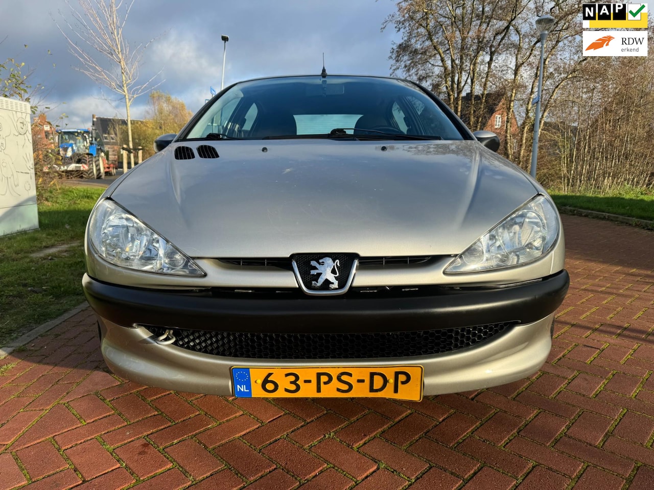 Peugeot 206 - 1.4 Air-line 1.4 Air-line - AutoWereld.nl