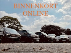 Volkswagen Transporter - 2.0 TDI 150pk | DSG | Zwart | Exclusive | Lang L2 | Navigatie | Camera | Trekhaak | Verwar