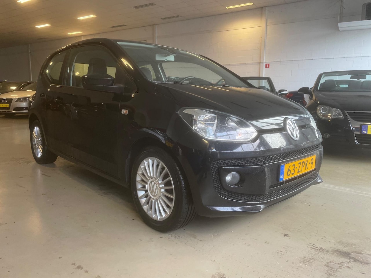 Volkswagen Up! - 1.0 high up! BlueMotion navi mooie auto - AutoWereld.nl