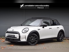 MINI Cooper - 1.5 Camden Plus Edition / Pano / Keyless / Apple Carplay