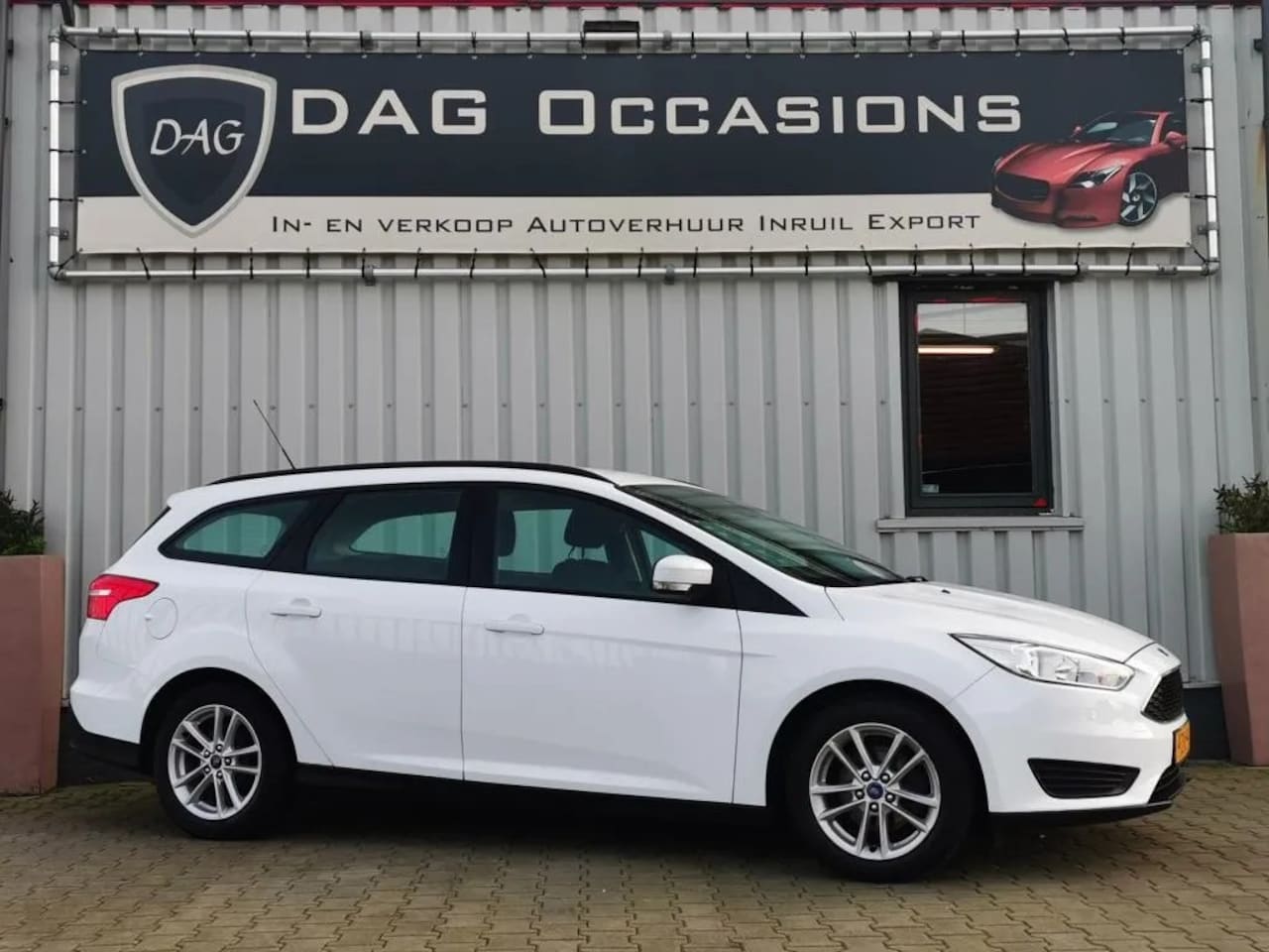 Ford Focus Wagon - 1.5 TDCI - AutoWereld.nl