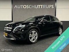 Mercedes-Benz GLA-Klasse - 200 Prestige AUTOMAAT / LED / PANO / TREKHAAK