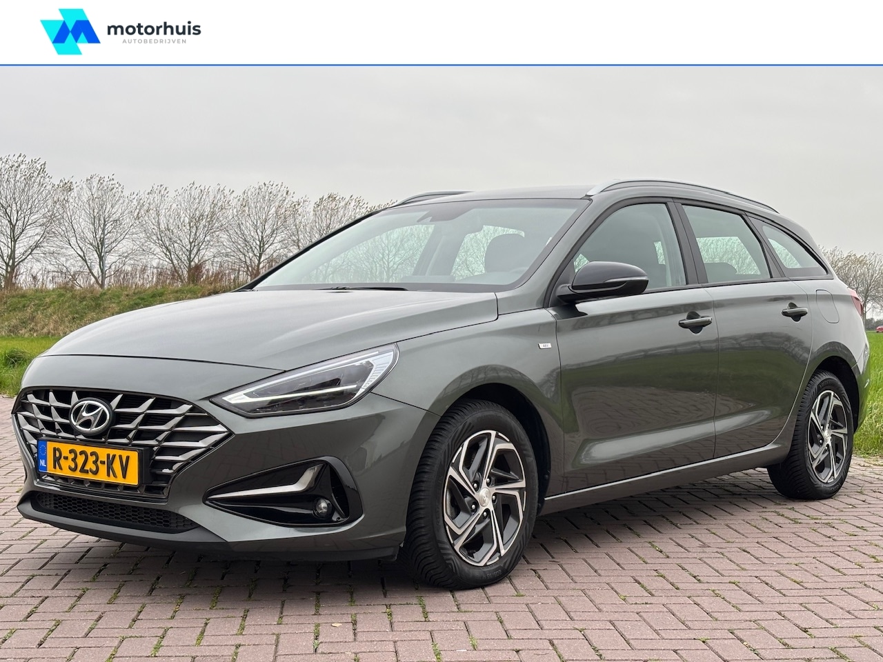 Hyundai i30 Wagon - | COMFORT SMART | 120 PK | MHEV | NAVIGATIE | CAMERA | - AutoWereld.nl