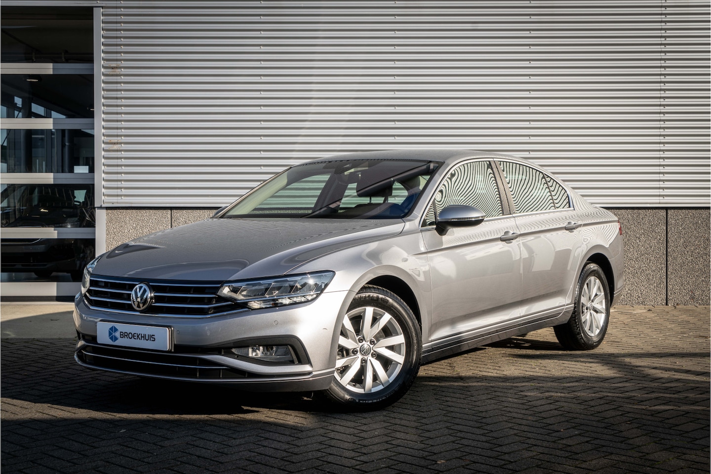 Volkswagen Passat - Comfortline Business 1.5 110 kW / 150 pk TSI Limousine 7 versn. DSG - AutoWereld.nl