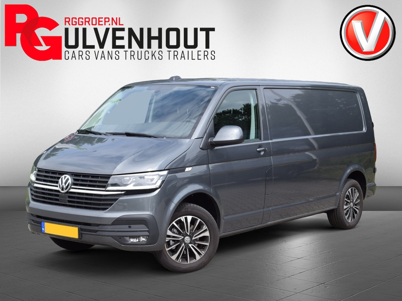 Volkswagen Transporter - T6.1 Highline 2.0 TDI 150 PK L2H1 AUTOMAAT | INCL. BETIMMERING! - AutoWereld.nl