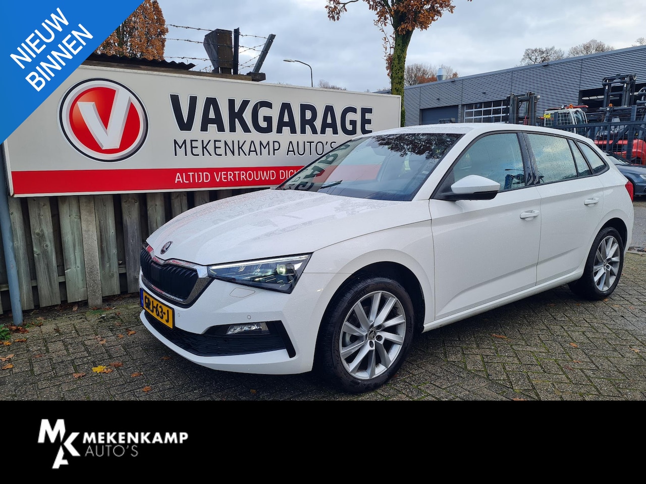 Skoda Scala - 1.0 TSI Business Edition 17"/Stoelverwarming/Adaptieve cruise/LED/PDC v+a/Apple Carplay & - AutoWereld.nl