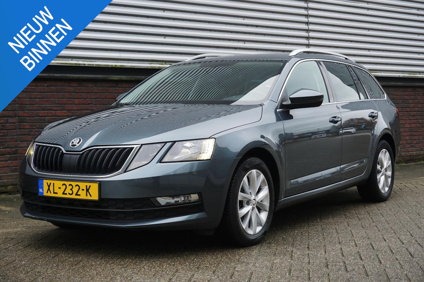 Skoda Octavia Combi - 1.0 TSI 115PK Ambition Business Carplay /Trekhaak/Chrome sierlijsten - AutoWereld.nl