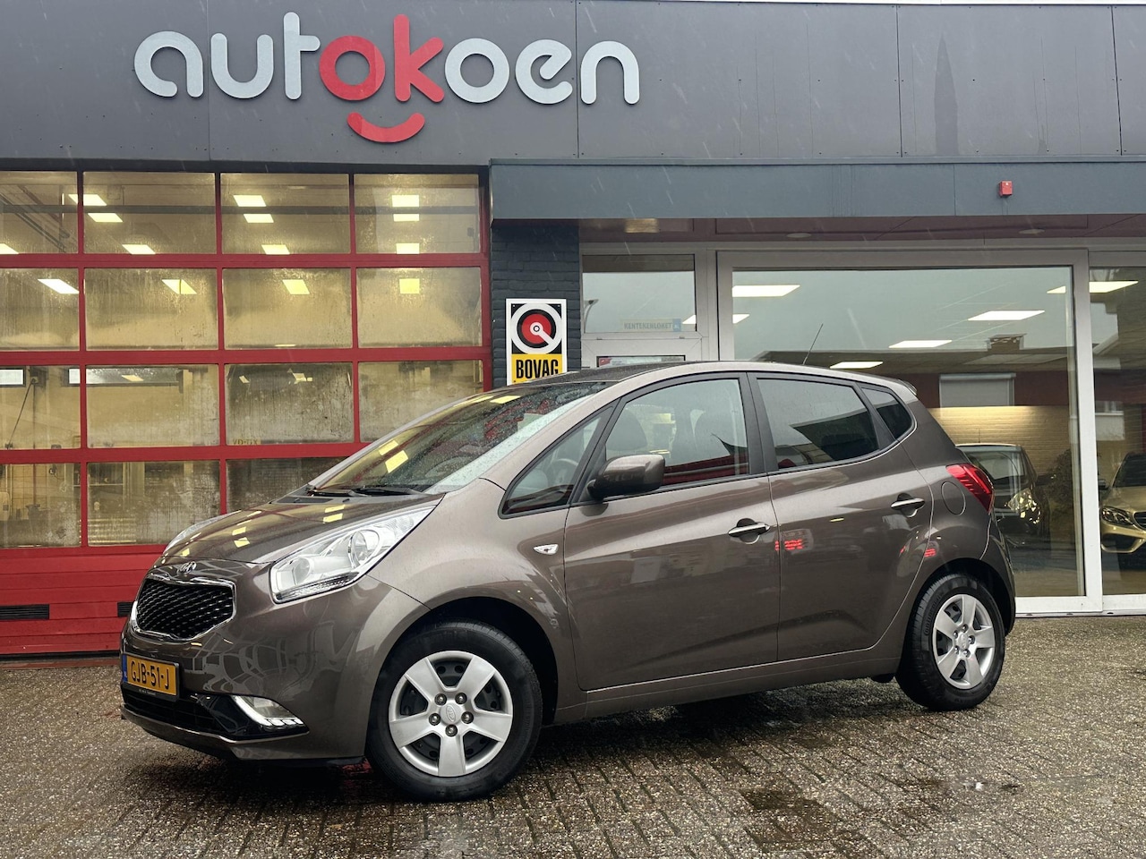 Kia Venga - 1.4 CVVT DynamicLine 1.4 CVVT DynamicLine - AutoWereld.nl