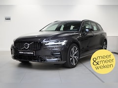 Volvo V60 - B4 Plus Dark Mild Hybride 197pk Automaat Parkeercamera Achter | Stoel & Stuurverwarming |