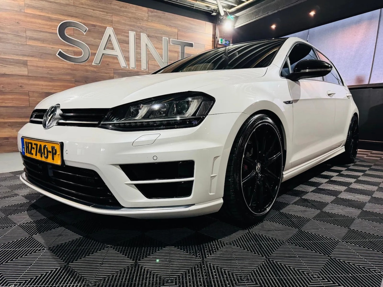 Volkswagen Golf - 2.0 TSI R 4MOTION 2.0 TSI R 4Motion - AutoWereld.nl