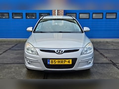 Hyundai i30 CW - 1.6i i-Catcher *airco* trekhaak