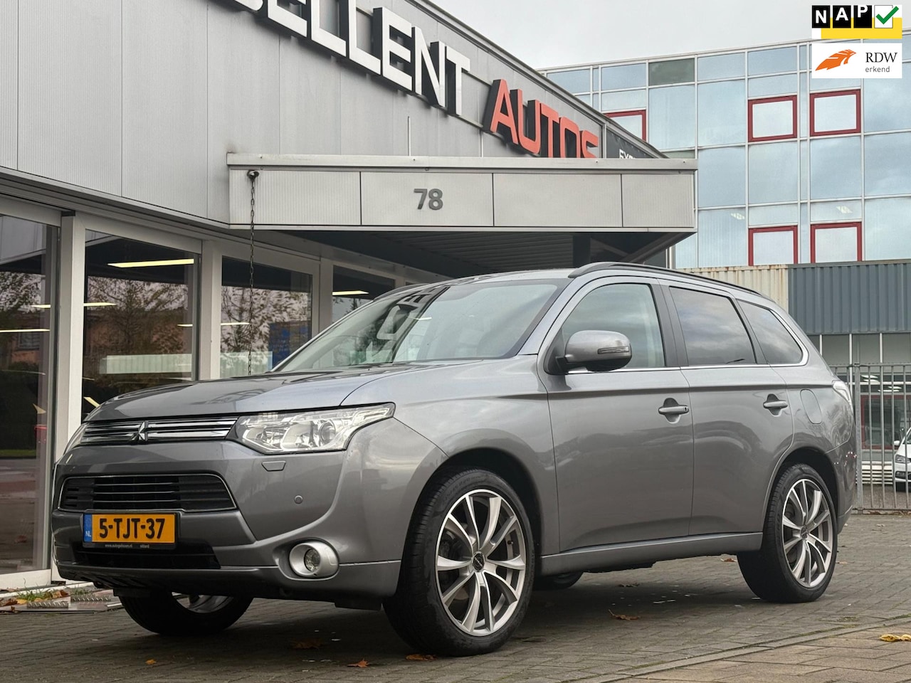 Mitsubishi Outlander - 2.0 PHEV instyle 2.0 PHEV Instyle - AutoWereld.nl