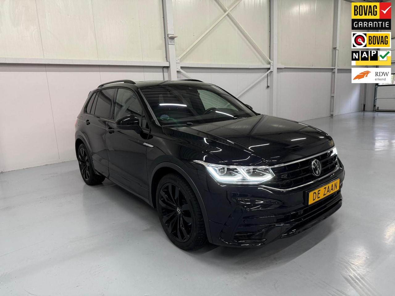 Volkswagen Tiguan - 1.5 TSI R-Line Business 1.5 TSI R-Line Business+ - AutoWereld.nl