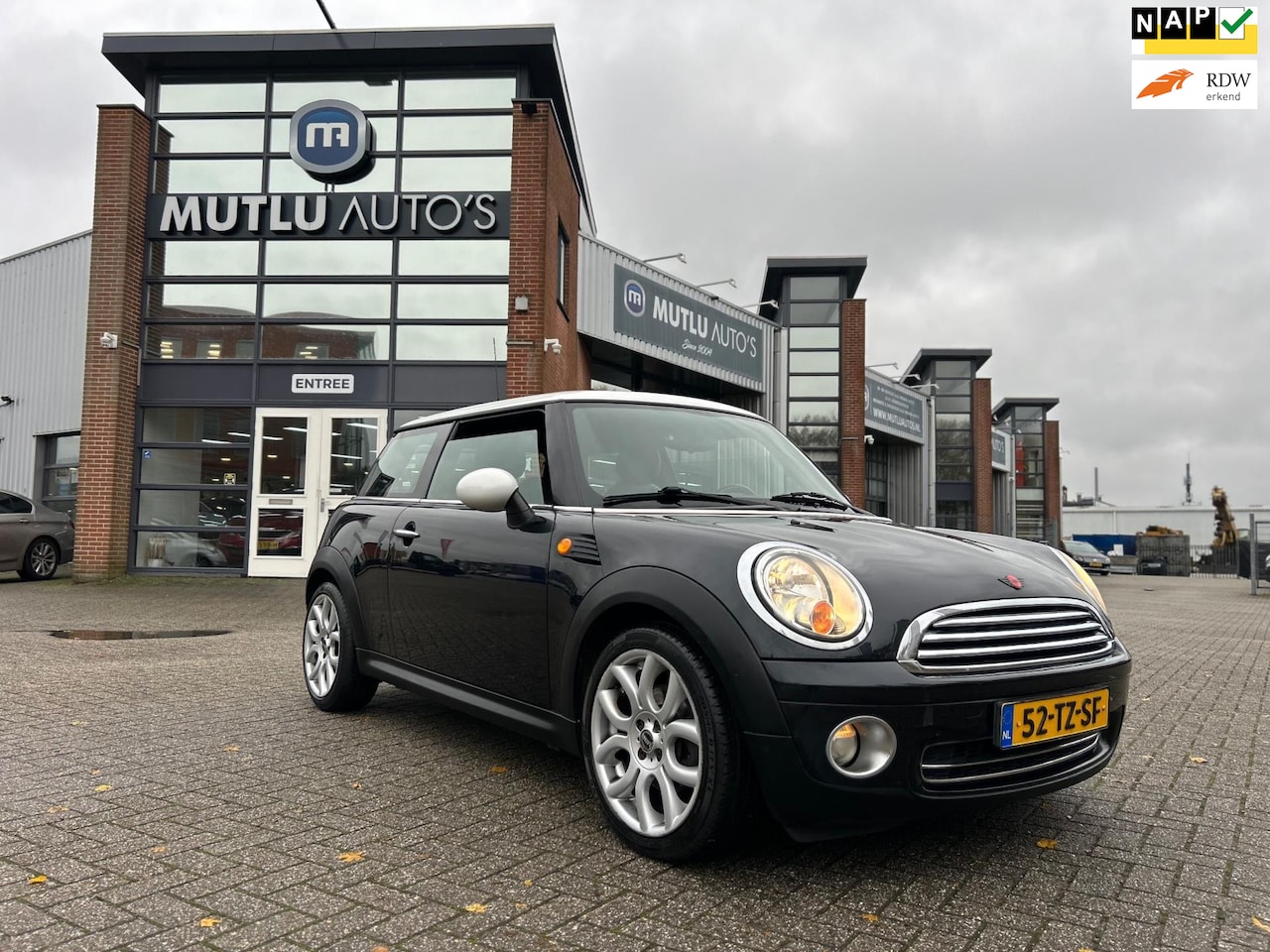 MINI Cooper - Mini 1.6 Chili Airco Leder NAP APK - AutoWereld.nl